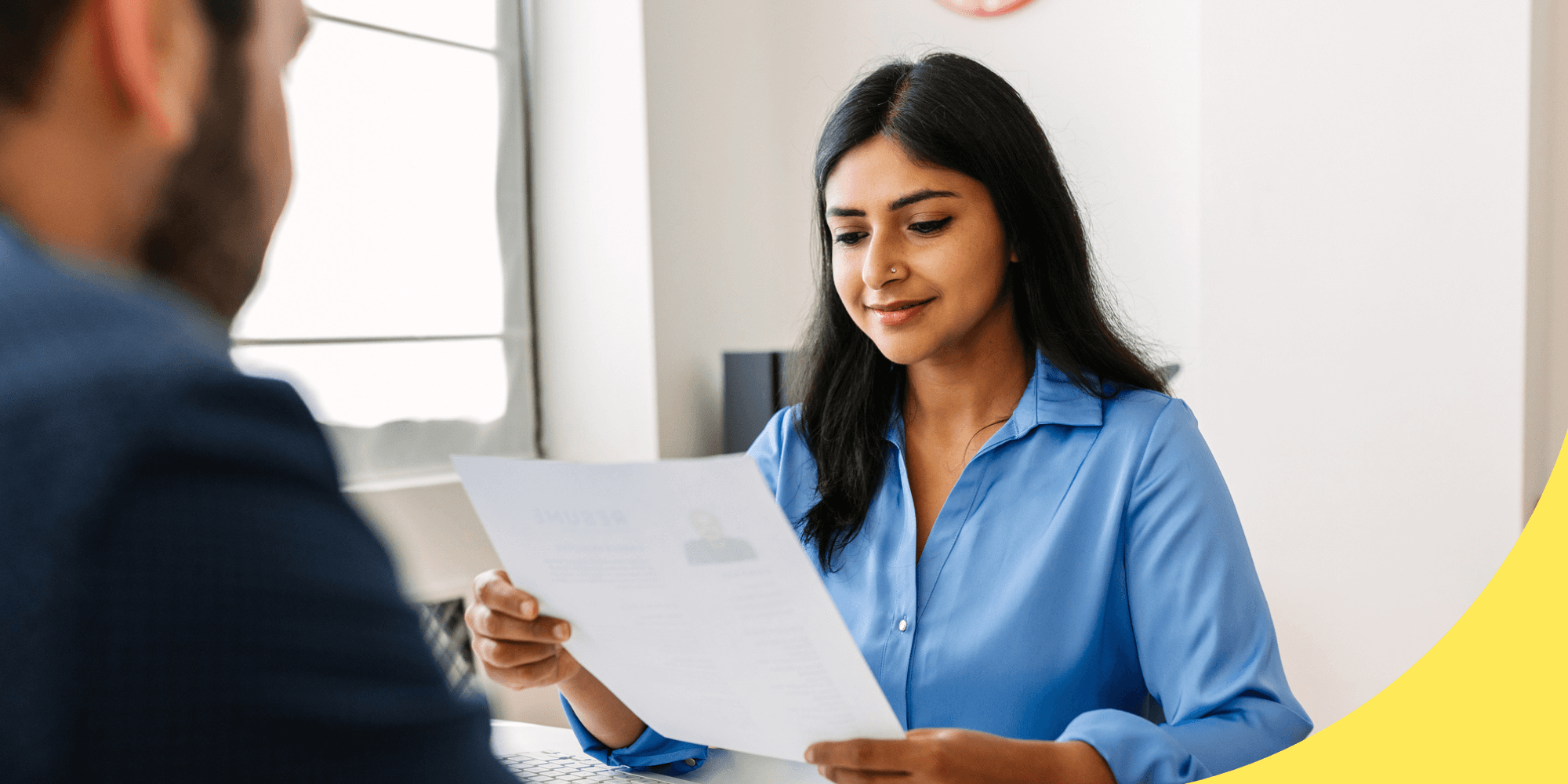 10 Resume Profile Examples (And How to Write Yours)